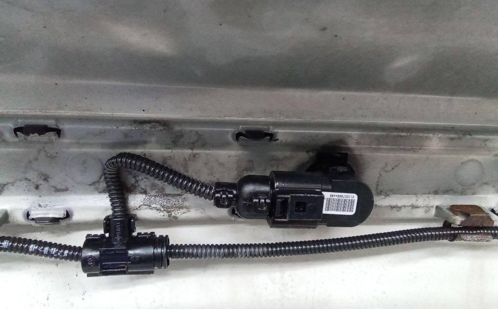 парктроник задний Skoda Superb 1 поколение 2005, 3U0919275 - фото №1