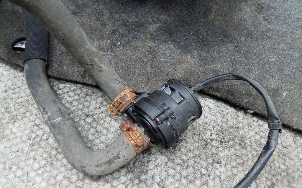 насос антифриза дополнительный Renault Megane 2 поколение 2005, 1.9 л., дизель, МКПП, 0392023015 - фото №1