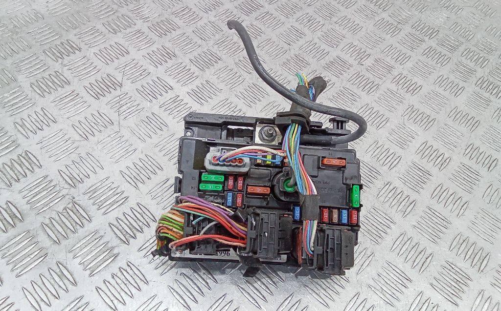 блок предохранителей Citroen C3 Picasso 1 поколение 2009, 9667199780 - фото №1