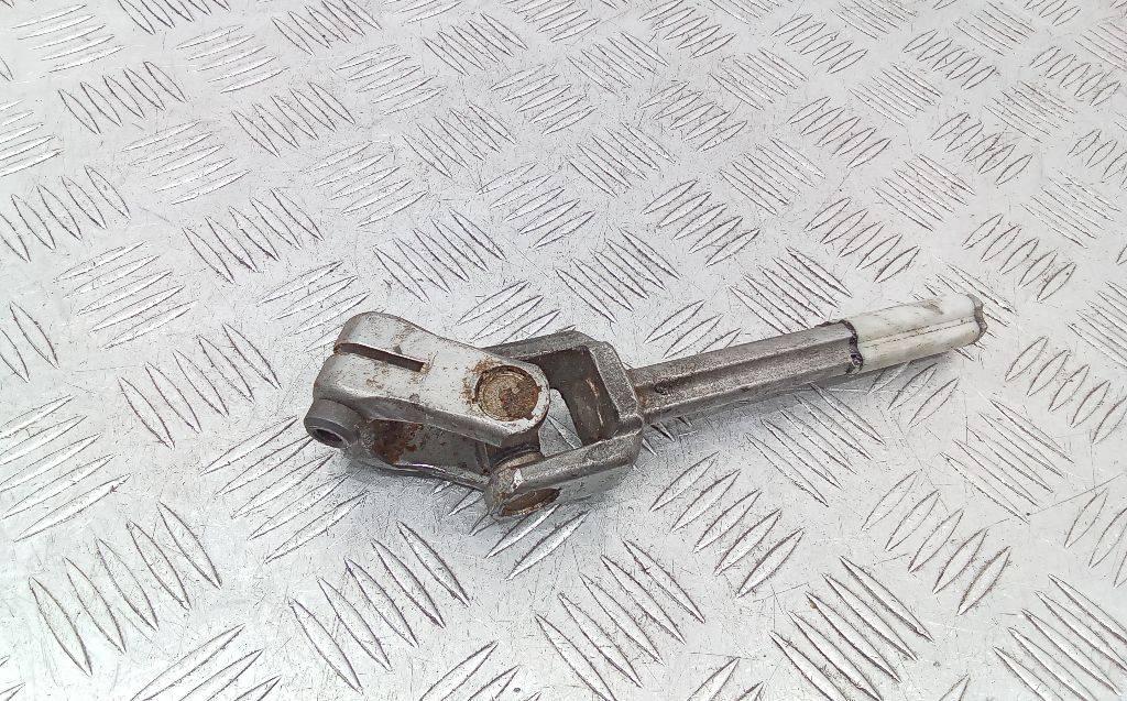 рулевой карданчик Volkswagen Golf 6 поколение 2008 - фото №1