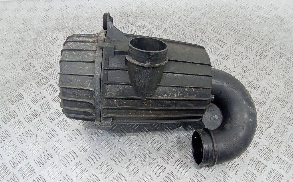 корпус воздушного фильтра Peugeot Boxer 3 поколение 2010, 2.2 л., дизель, 1349549080 - фото №1