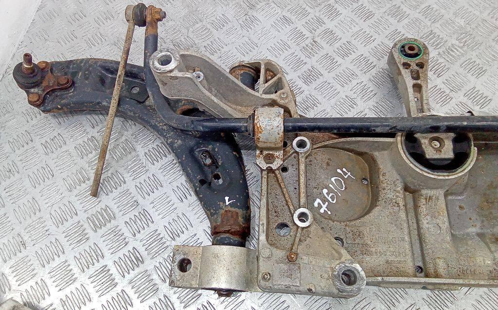 крепление рычага Volkswagen Jetta 5 поколение 2005, 1K0199295 - фото №1