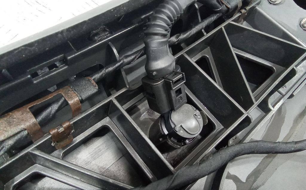 парктроник задний Audi A4 B8/8K 2008 - фото №1