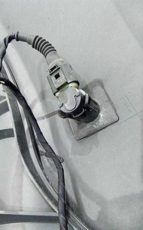 парктроник задний Audi A4 B8/8K 2008 - фото №1