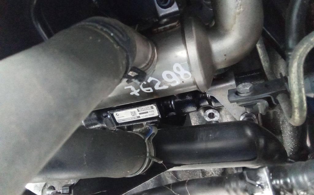 топливная рампа Citroen C4 Picasso 1 поколение 2009, 1.6 л., дизель, МКПП, 9654592680 - фото №1