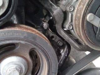 кронштейн компрессора кондиционера Citroen C4 Picasso 1 поколение 2009, 1.6 л., дизель, МКПП