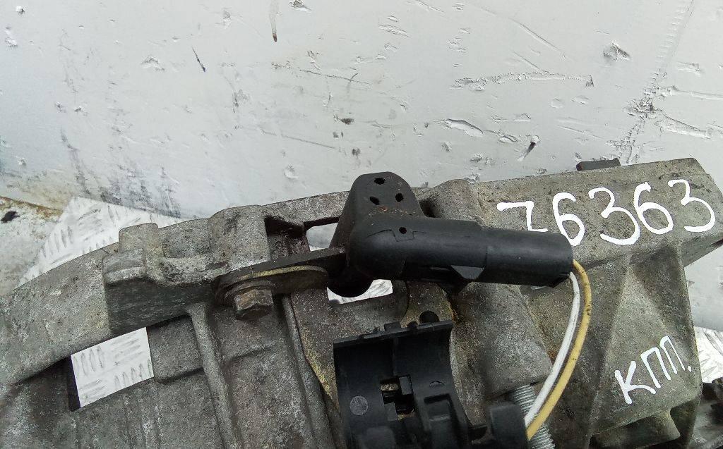 датчик коленвала Renault Clio 3 поколение 2005, 1.5 л., дизель, МКПП - фото №1