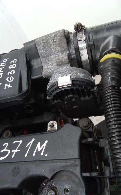 заслонка дроссельная Peugeot 307 1 поколение 2003, 1.6 л., бензин, МКПП - фото №1