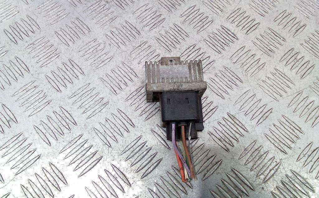 реле накала свечей Renault Clio 3 поколение 2006, 1.5 л., дизель, МКПП, 7700115078 - фото №1