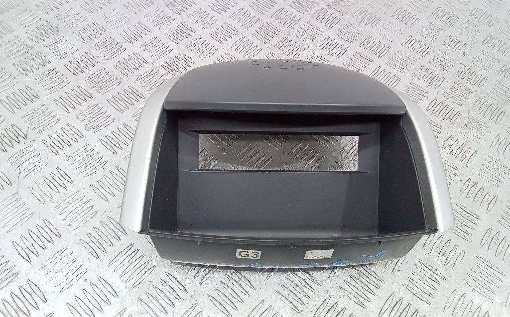 накладка на торпедо (консоль) Renault Koleos 1 поколение 2009, DYR84862-JY00A - фото №1