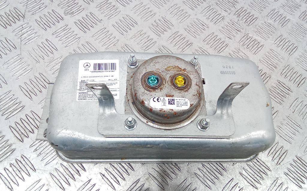 подушка безопасности пассажира Mercedes-Benz GLE W166 2017, 6111099 - фото №1