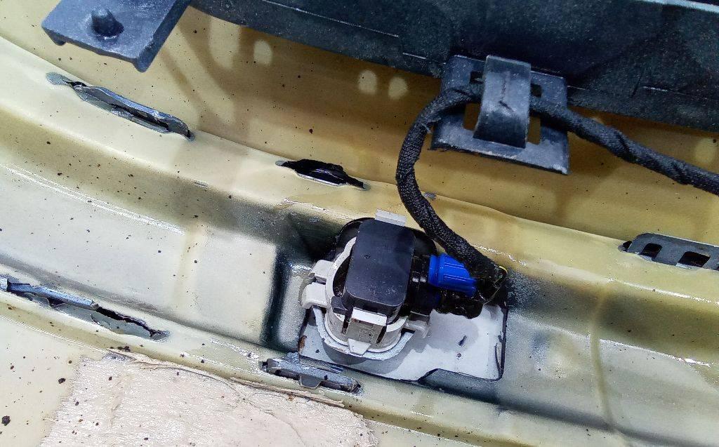 парктроник задний Mercedes-Benz E-Класс W211/S211 2002 - фото №1