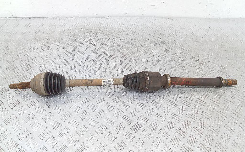 полуось передняя правая (приводной вал, ШРУС) Renault Clio 3 поколение 2008, 1.5 л., дизель, 8200499586 - фото №1