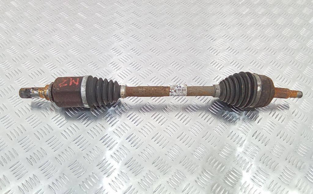 полуось передняя левая (приводной вал, ШРУС) Renault Megane 3 поколение 2011, 1.5 л., дизель, 391016204R - фото №1