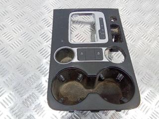 рамка обрамление кулисы Volkswagen Touareg 2 поколение [рестайлинг] 2017, 7P1863212