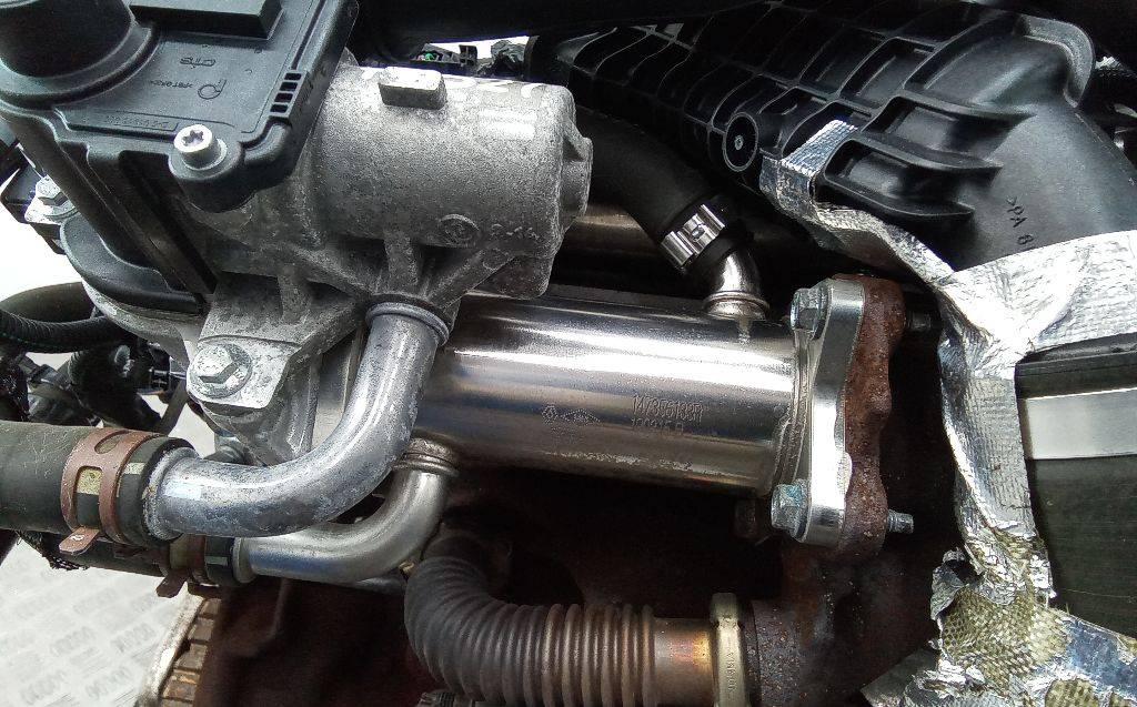 охладитель EGR / Радиатор EGR Renault Clio 4 поколение 2015, 1.5 л., дизель, МКПП, 147356133R - фото №1