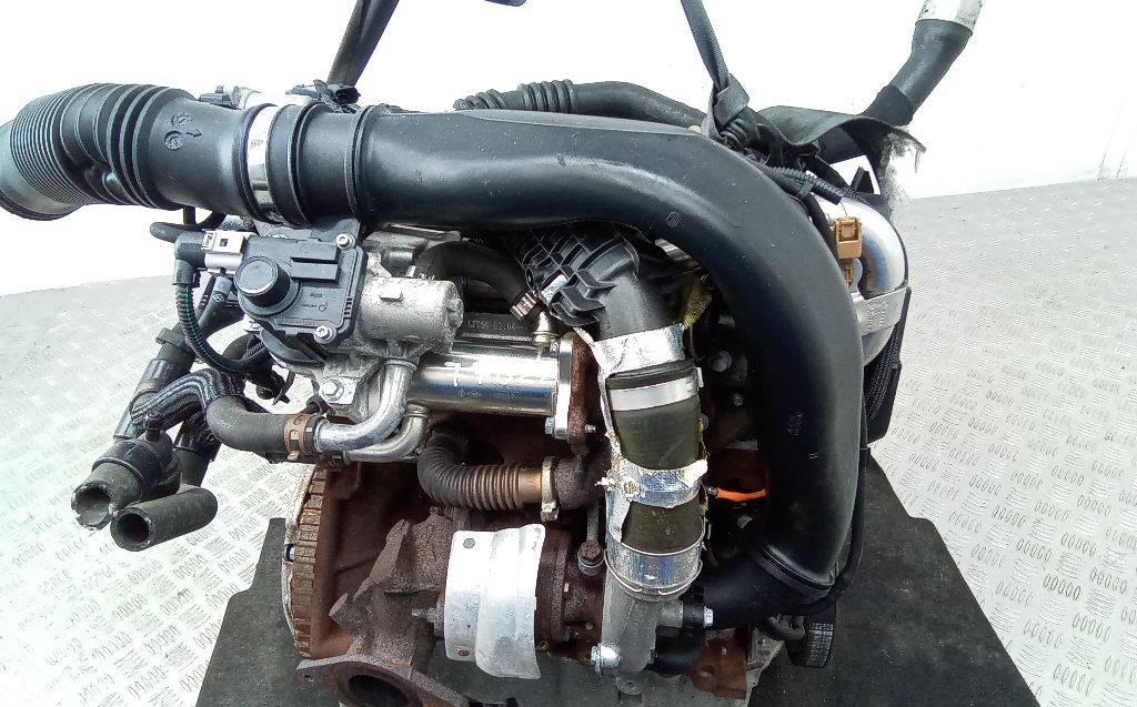 патрубок воздушного фильтра Renault Clio 4 поколение 2015, 1.5 л., дизель, МКПП - фото №1