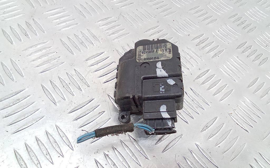 моторчик заслонки печки Jeep Commander 1 поколение 2006, 3.0 л., дизель, 929585P - фото №1