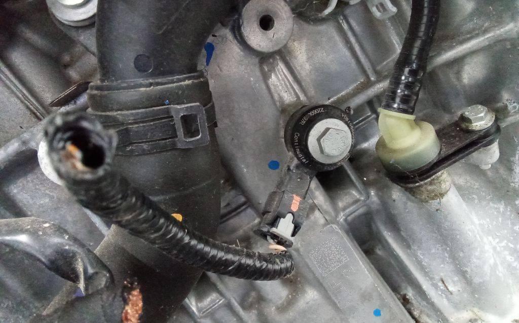 датчик детонации Renault Captur 2 поколение 2020, 1.3 л., бензин, 220608897R - фото №1