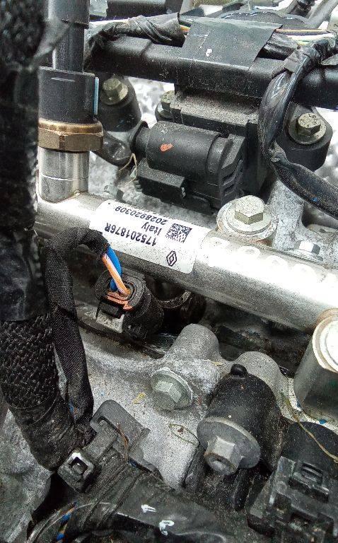 форсунка Renault Captur 2 поколение 2020, 1.3 л., бензин, 166005550R - фото №1