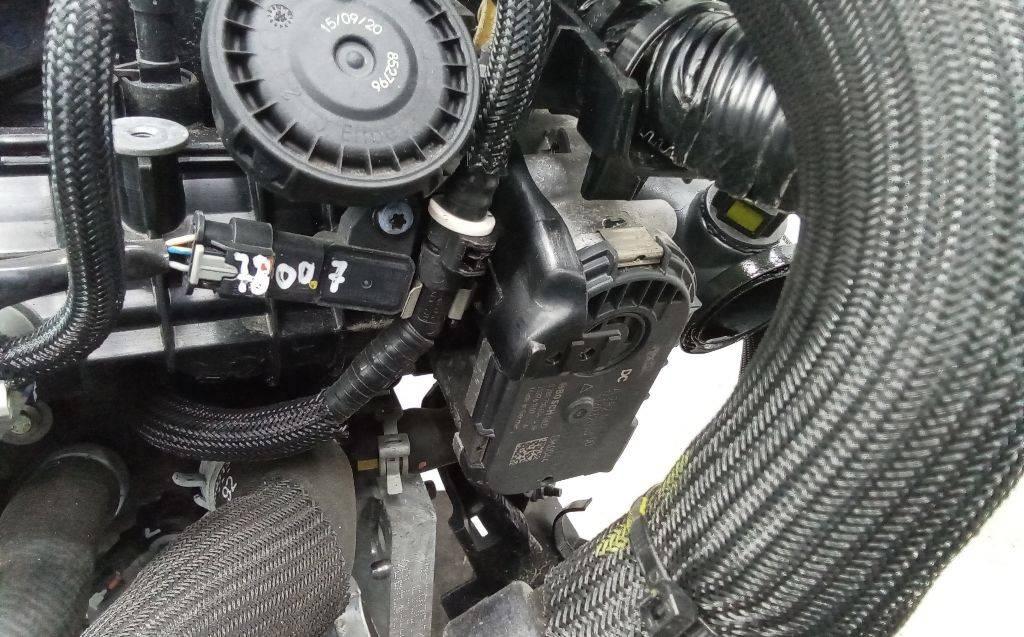 заслонка дроссельная Renault Captur 2 поколение 2020, 1.3 л., бензин, 161203209R - фото №1