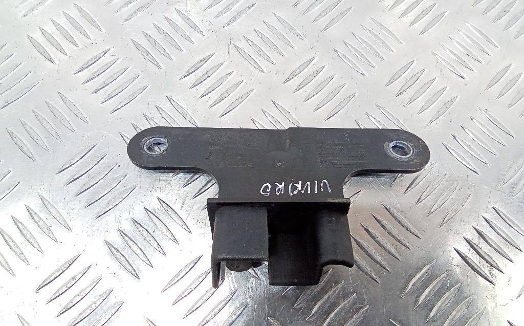 кронштейн (крепление) Opel Vivaro B 2015, 777895164R - фото №1