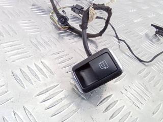 кнопка стеклоподъемника двери Mercedes-Benz A-Класс W176 [рестайлинг] 2015, A2049058102