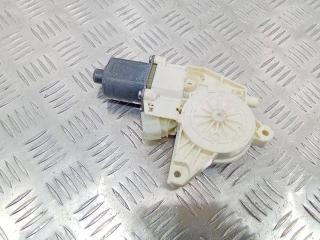 моторчик стеклоподъемника передний правый Mercedes-Benz A-Класс W176 [рестайлинг] 2015, A2469065200