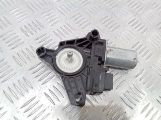 моторчик стеклоподъемника задний правый Mercedes-Benz A-Класс W176 [рестайлинг] 2015, A2469063200