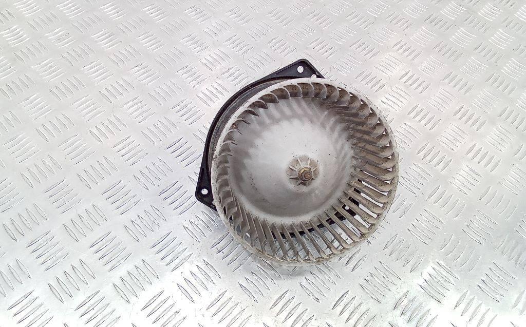 моторчик печки Subaru Legacy 3 поколение 2001 - фото №1