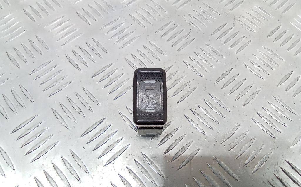 кнопка обогрева сидений Subaru Legacy 3 поколение 2001 - фото №1