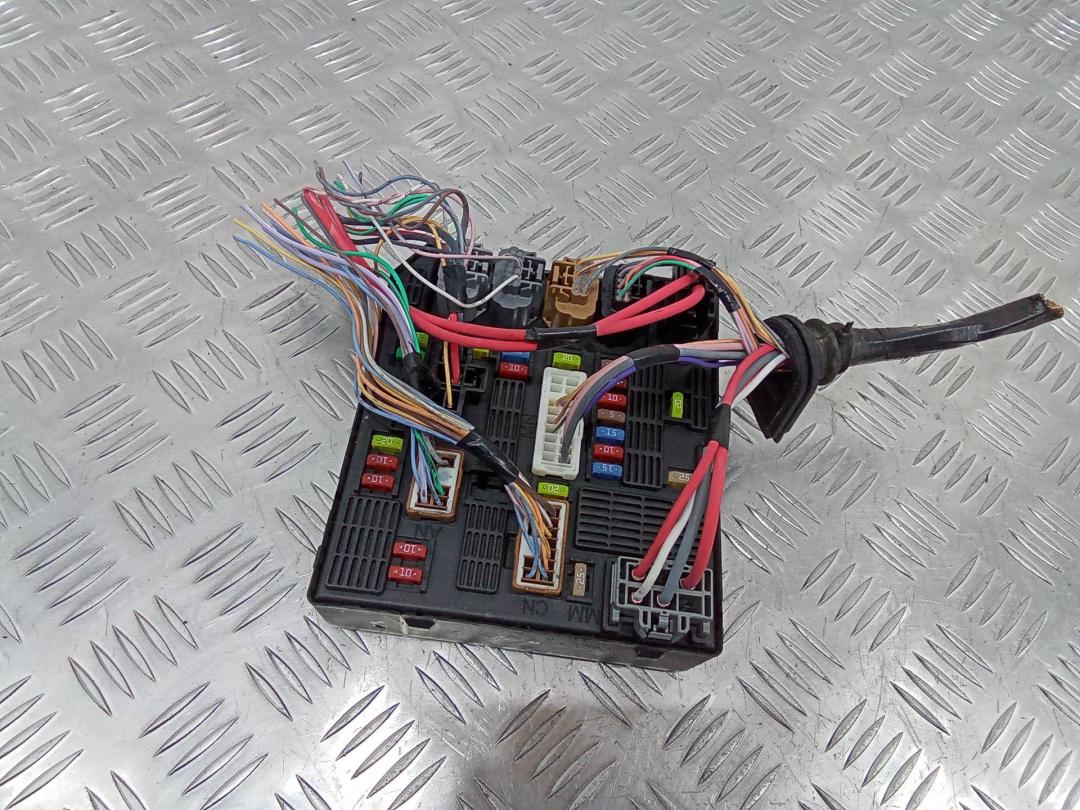 блок предохранителей Renault Scenic 3 поколение 2010, 1.5 л., дизель, 284B62342R - фото №1