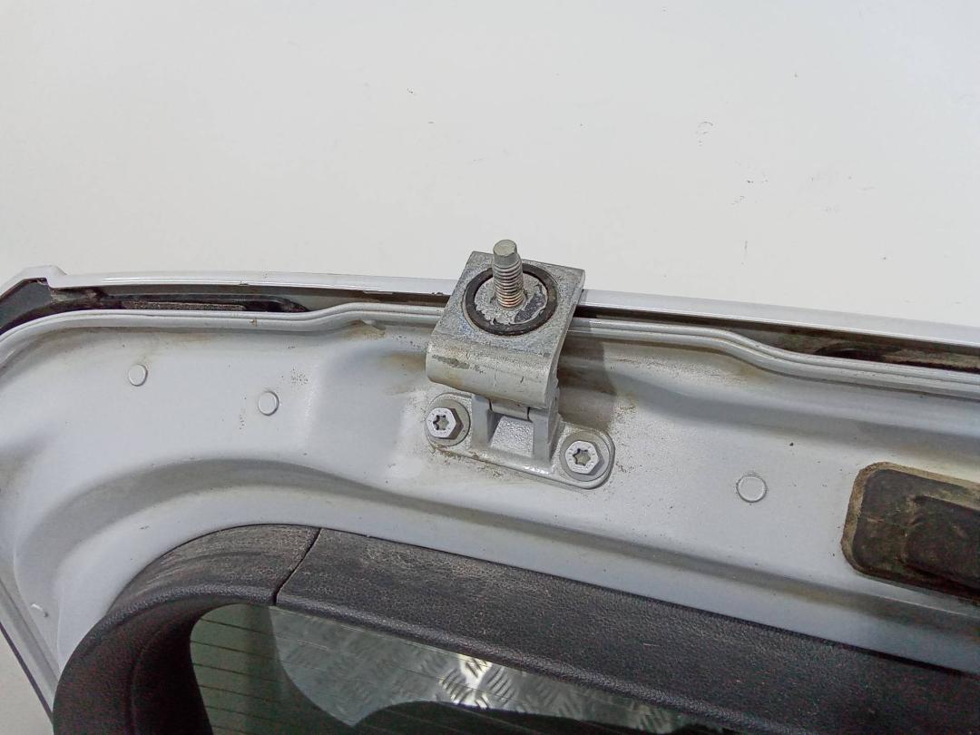 петля крышки багажника Volkswagen T-Roc 1 поколение 2019 - фото №1