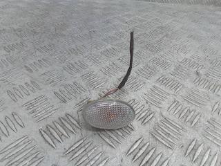 повторитель поворота на крыле Mercedes-Benz Vito W639 2006