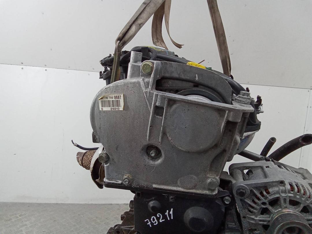 защита (кожух) ремня ГРМ Renault Megane 2 поколение 2005, 1.6 л., бензин, МКПП - фото №1