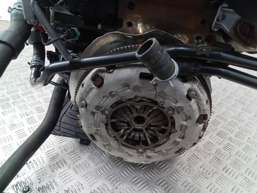 комплект сцепления Volkswagen Golf 7 поколение 2016, 2.0 л., дизель, МКПП, 04L141025 - фото №1