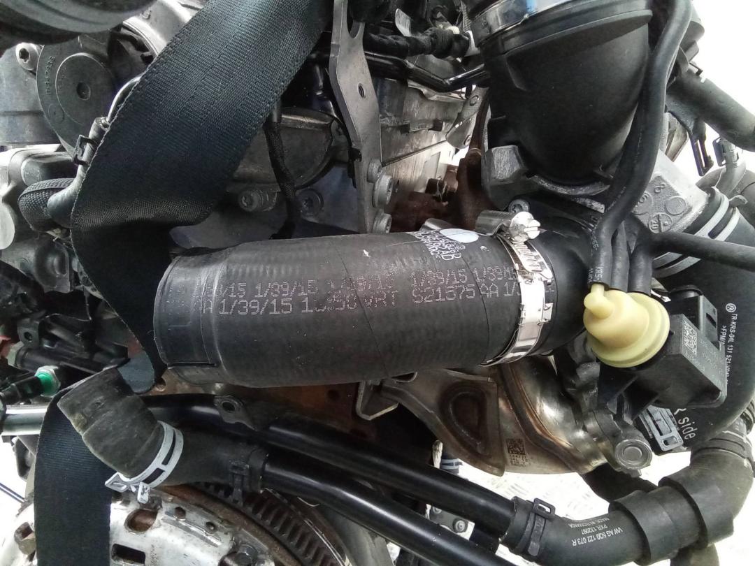 патрубок интеркулера Volkswagen Golf 7 поколение 2016, 2.0 л., дизель, МКПП, 04L145828 - фото №1