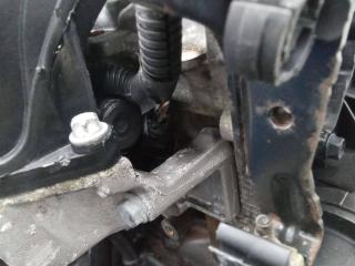 форсунка Renault Scenic 2 поколение [рестайлинг] 2007, 1.6 л., бензин, МКПП