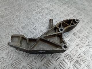 кронштейн КПП Opel Zafira 2 поколение (B) 2006, 1.9 л., дизель, МКПП