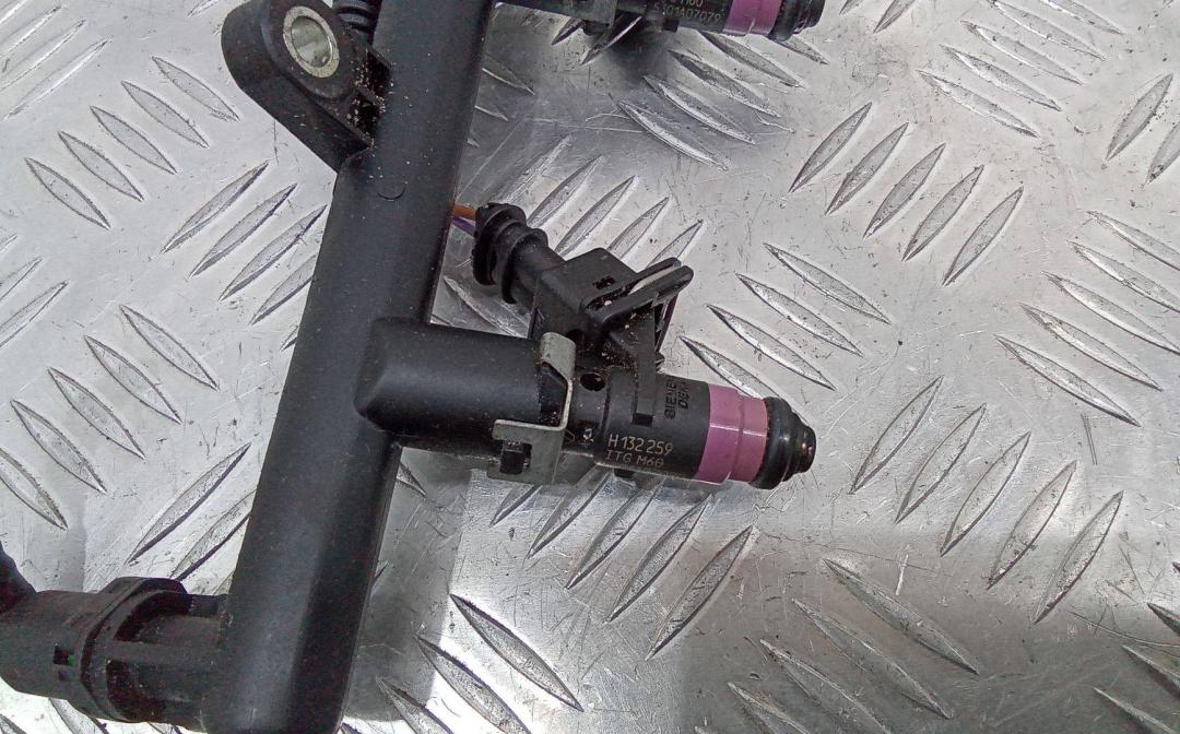 форсунка Renault Modus 1 поколение 2005, 1.6 л., бензин, ITGM60, H132259 - фото №1