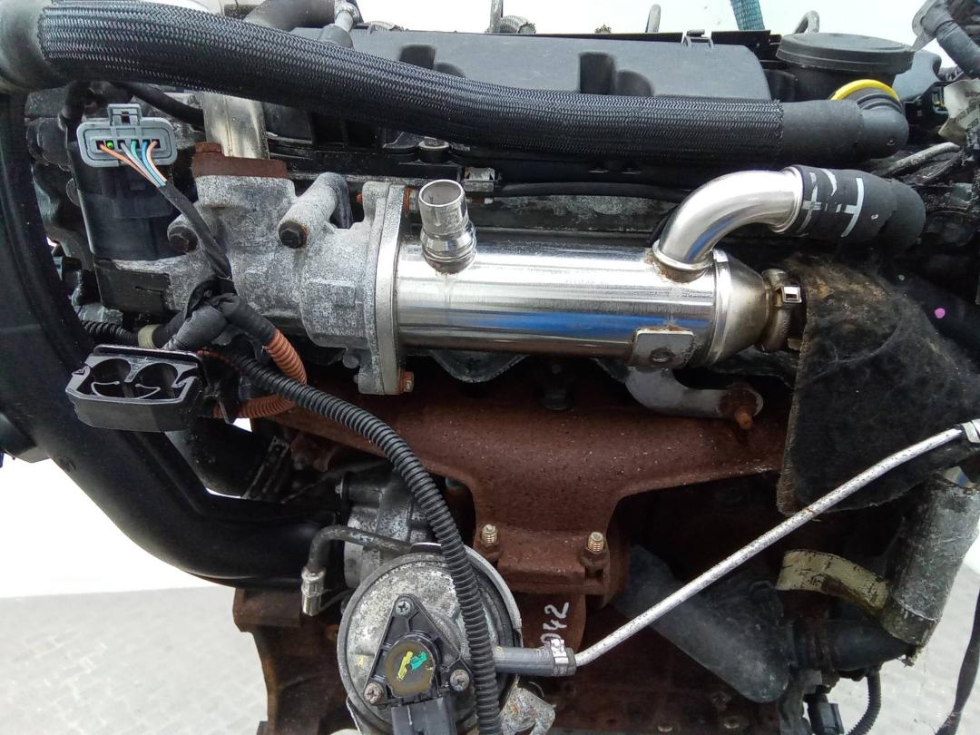 коллектор выпускной Citroen C5 2 поколение 2009, 2.0 л., дизель, МКПП - фото №1