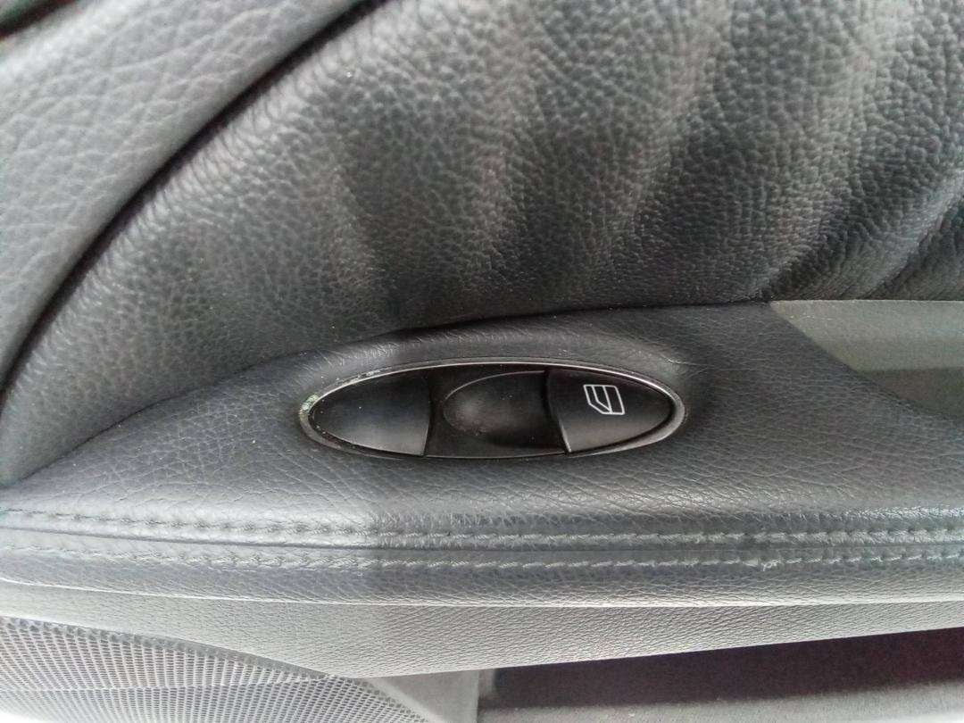 кнопка стеклоподъемника двери задней правой Mercedes-Benz E-Класс W211/S211 2005, седан - фото №1