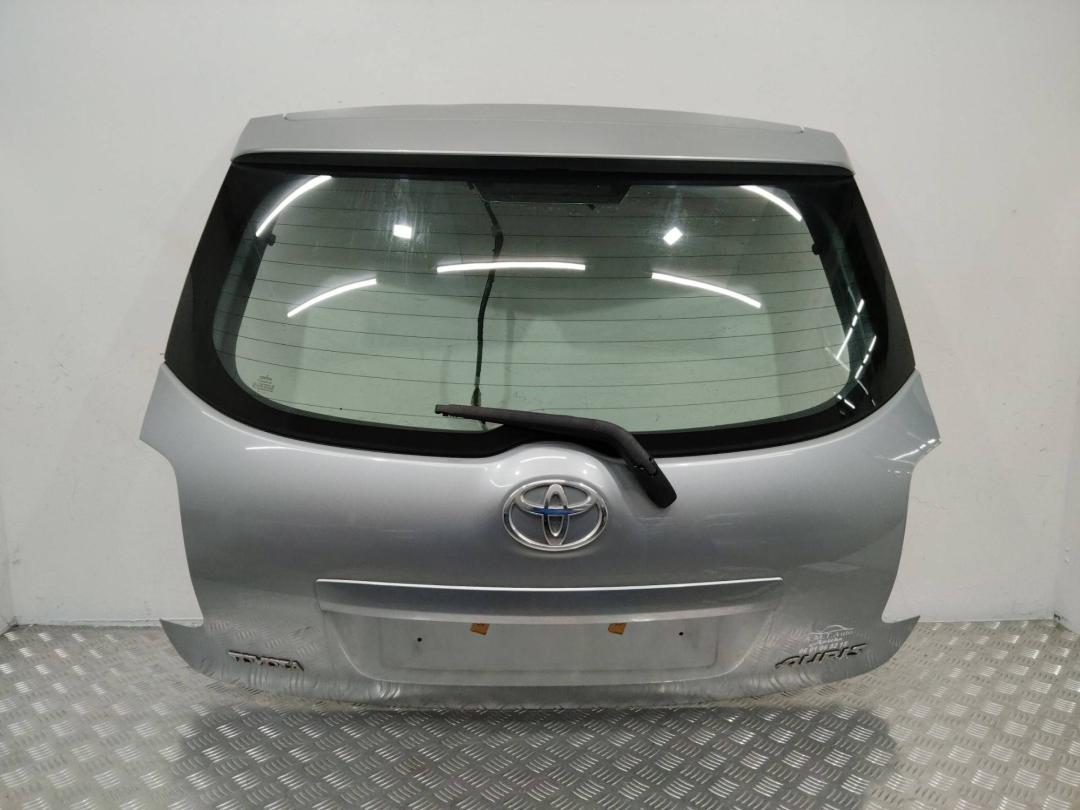 крышка багажника (дверь 3-5) Toyota Auris 1 поколение 2009 - фото №1
