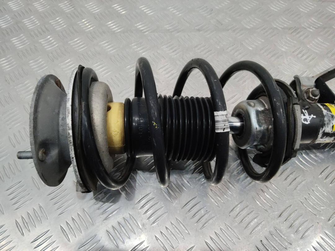 пружина BMW 3 серия E90/E91/E92/E93 2007 - фото №1