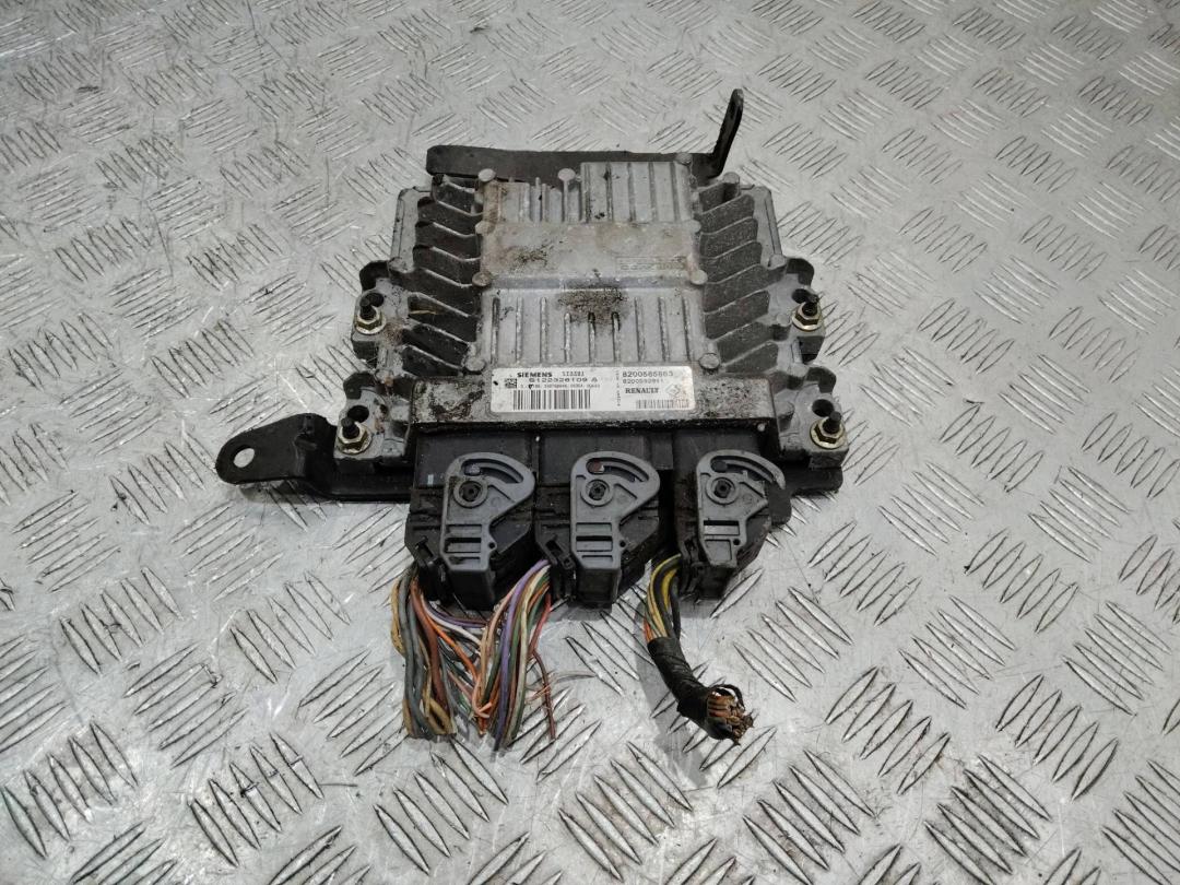 блок управления двигателем Renault Megane 3 поколение 2009, 1.5 л., дизель, МКПП, 8200565863 - фото №1
