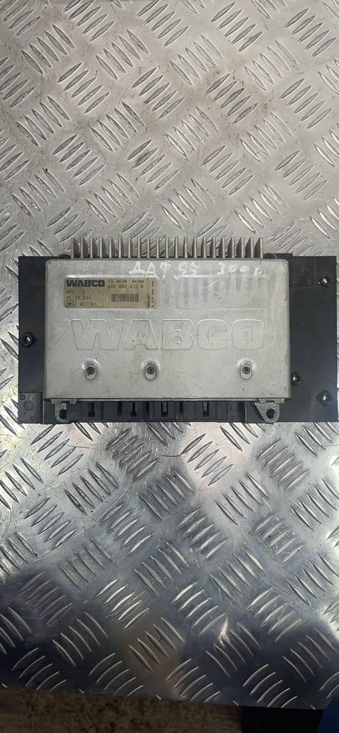 Блок управления ABS/ESP DAF XF 95 1 поколение (2002 - 2006), 4460044120 - фото №1