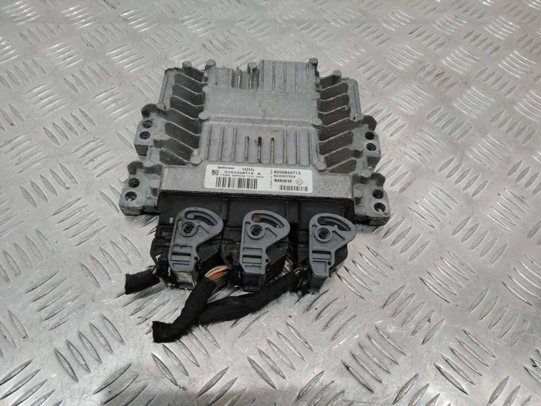 блок управления двигателем Renault Megane 3 поколение 2010, 1.5 л., дизель, МКПП, 8200843713 - фото №1