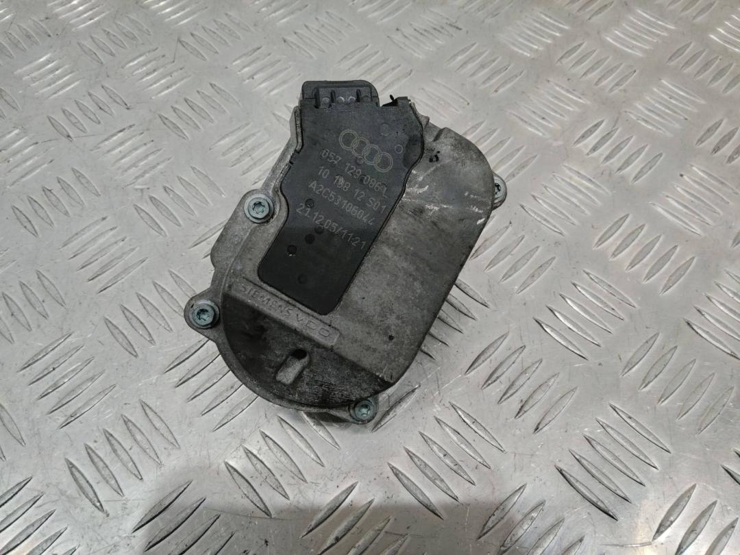 сервопривод заслонок впускного коллектора Audi A8 D3/4E 2002, 4.0 л., дизель, 057129086L - фото №1