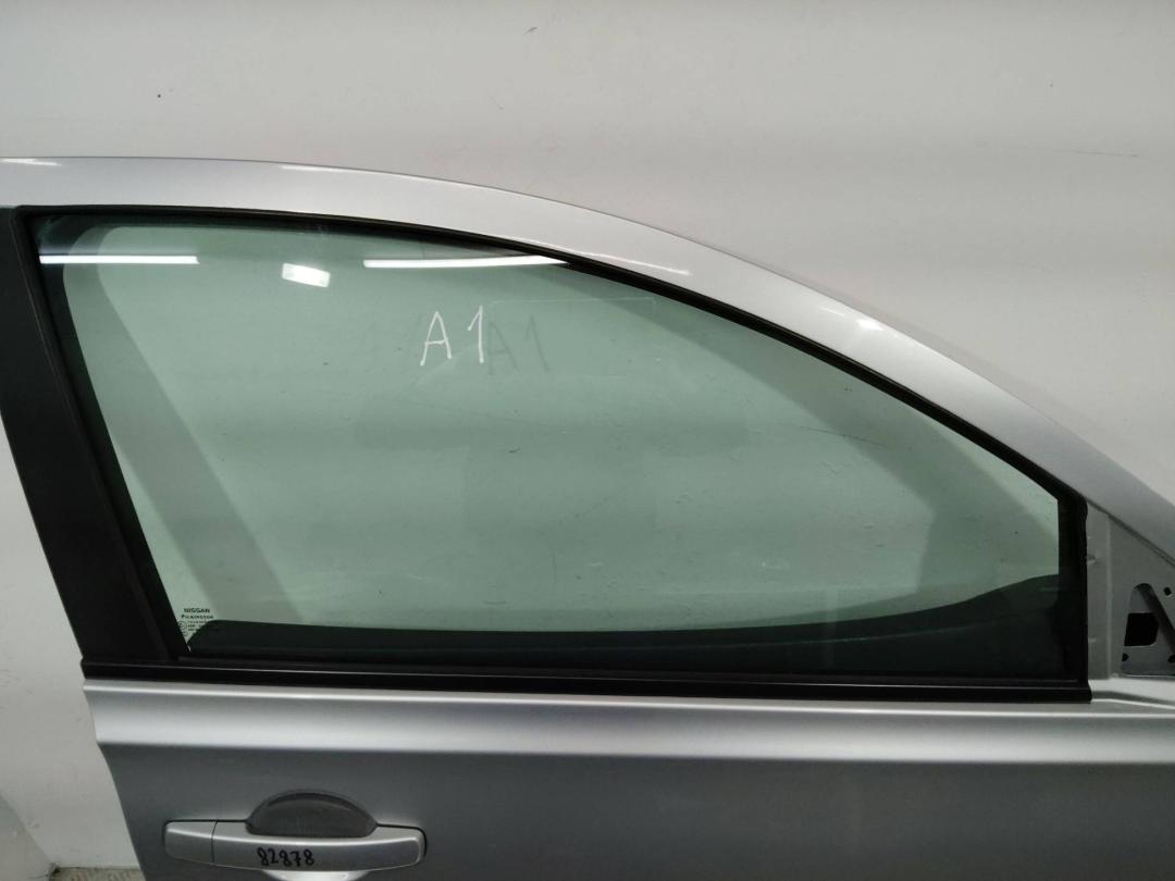 стекло двери передней правой Nissan Qashqai 1 поколение 2007, 43R-001582 - фото №1