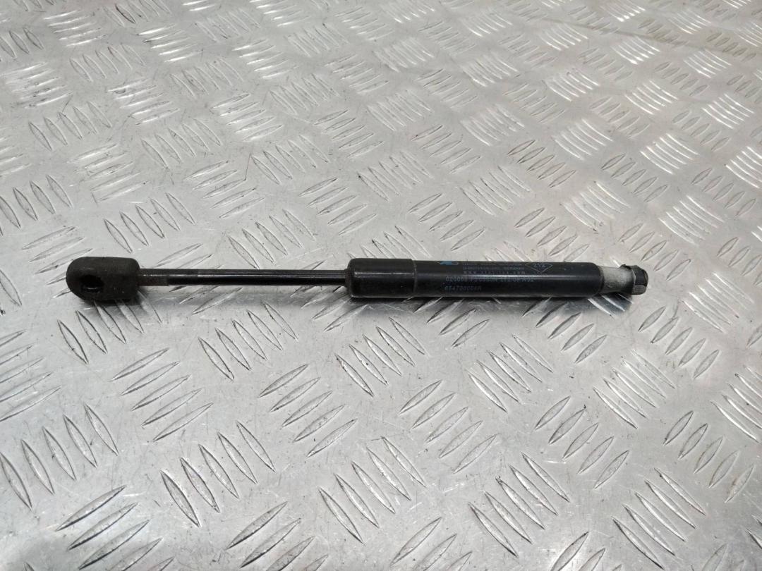 амортизатор капота Renault Scenic 3 поколение 2010, 654700008R - фото №1